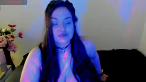 Laura online show from May 12, 2026, 6:49 pm