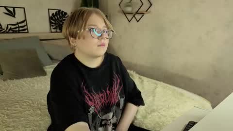 Laura online show from February 27, 2026, 8:03 am