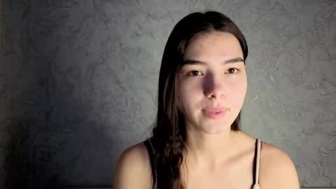 Snapshot of lauraback chatting on February 19, 2026, 7:26 am Laura online show from February 19, 2026, 7:26 am