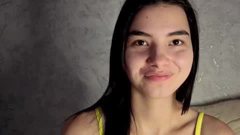 Snapshot of lauraback chatting on March 1, 2026, 8:05 am Laura online show from March 1, 2026, 8:05 am