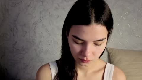 Snapshot of lauraback chatting on March 6, 2026, 8:33 am Laura online show from March 6, 2026, 8:33 am