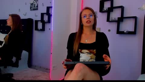 Laura Blue online show from January 14, 2025, 12:11 am