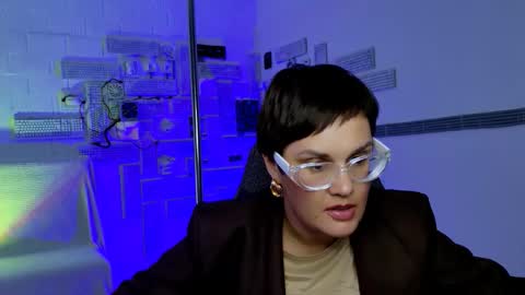 Snapshot of lauradavidsons chatting on September 17, 2025, 12:18 pm lauradavidsons online show from September 17, 2025, 12:18 pm