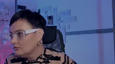 Snapshot of lauradavidsons chatting on November 12, 2025, 6:41 pm lauradavidsons online show from November 12, 2025, 6:41 pm