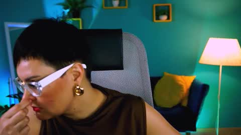 Snapshot of lauradavidsons chatting on November 16, 2025, 6:35 pm lauradavidsons online show from November 16, 2025, 6:35 pm