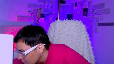 Snapshot of lauradavidsons chatting on February 19, 2026, 6:09 am lauradavidsons online show from February 19, 2026, 6:09 am