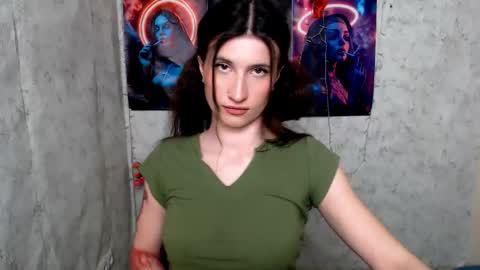 Laura online show from April 21, 2026, 7:03 am