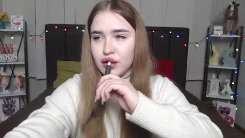 LauraHlot online show from January 19, 2025, 7:26 pm