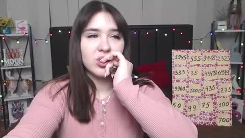 LauraHlot online show from February 5, 2025, 6:26 pm