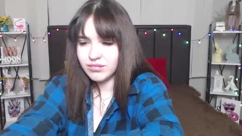 LauraHlot online show from February 10, 2025, 9:47 pm
