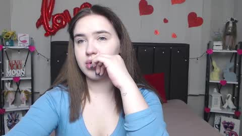 LauraHlot online show from February 26, 2025, 6:11 pm