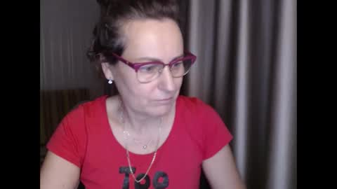 Snapshot of lauraoven1 chatting on January 11, 2025, 7:16 pm Lauraoven1 online show from January 11, 2025, 7:16 pm