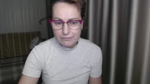 Snapshot of lauraoven1 chatting on January 14, 2025, 5:45 pm Lauraoven1 online show from January 14, 2025, 5:45 pm