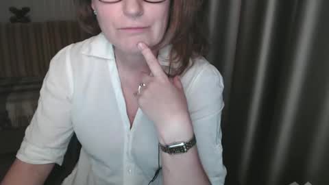 Snapshot of lauraoven1 chatting on March 7, 2025, 4:22 pm Lauraoven1 online show from March 7, 2025, 4:22 pm