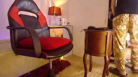 Snapshot of laurasofia45 chatting on March 29, 2026, 3:01 pm Laura Sofia online show from March 29, 2026, 3:01 pm