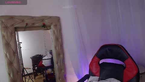 Snapshot of laurasofia45 chatting on April 23, 2026, 2:46 am Laura Sofia online show from April 23, 2026, 2:46 am
