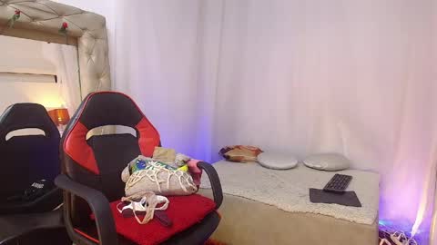 Snapshot of laurasofia45 chatting on April 30, 2026, 11:05 am Laura Sofia online show from April 30, 2026, 11:05 am