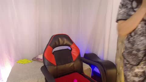 Snapshot of laurasofia45 chatting on May 5, 2026, 2:25 pm Laura Sofia online show from May 5, 2026, 2:25 pm
