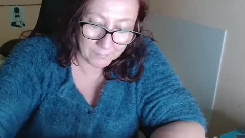 laureanne online show from December 19, 2024, 1:29 pm