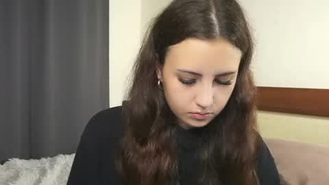 Monica online show from September 19, 2025, 8:27 am