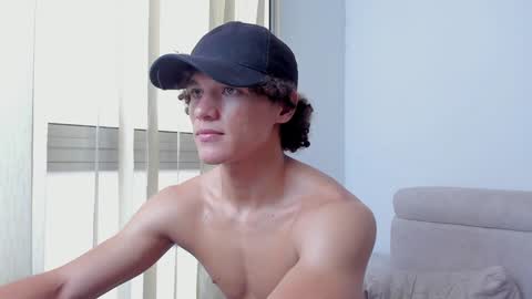 Snapshot of laureent__ chatting on December 26, 2024, 6:54 pm Laureent online show from December 26, 2024, 6:54 pm