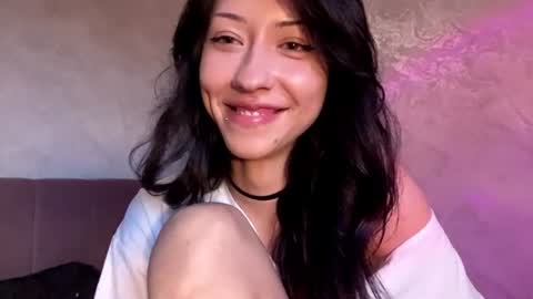 laurelimaino online show from July 1, 2026, 5:02 pm