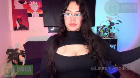  Im Lauren  independent model   online show from March 20, 2026, 9:14 am