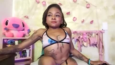 Snapshot of lauren_hills7069 chatting on February 14, 2025, 4:47 am Lauren online show from February 14, 2025, 4:47 am