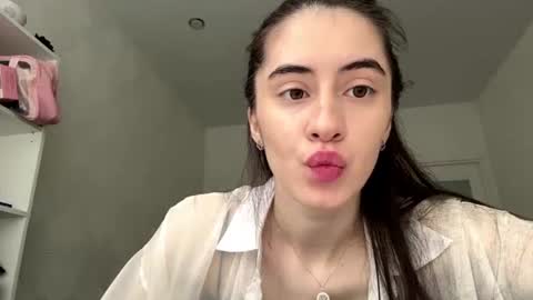 laurenadupuy online show from June 12, 2026, 1:10 pm