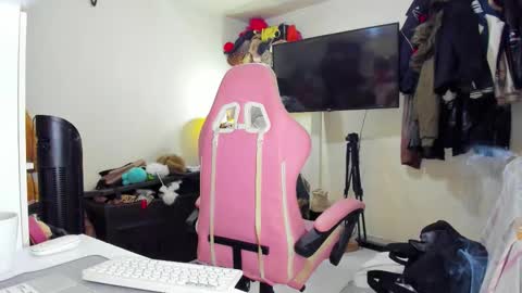 Snapshot of laurencesophiets chatting on February 26, 2026, 7:24 pm SF online show from February 26, 2026, 7:24 pm