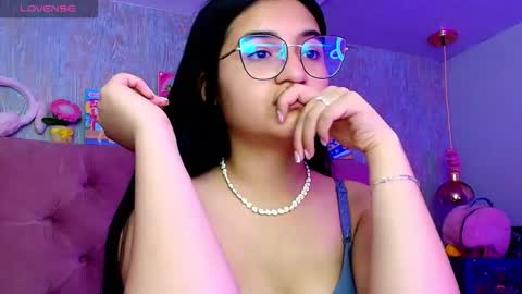 Laurene online show from January 11, 2026, 5:12 am