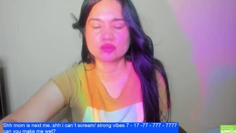 Snapshot of laurengirls1 chatting on February 6, 2025, 9:28 pm onlyfan laureng7 - 7 laureng2 online show from February 6, 2025, 9:28 pm