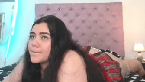 laurenlaine online show from May 21, 2026, 5:20 pm