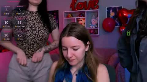 Snapshot of laurenmurrr chatting on February 21, 2026, 10:49 am Laure online show from February 21, 2026, 10:49 am