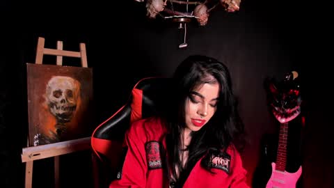 Snapshot of laurenrousexx chatting on January 17, 2025, 1:15 am LAUREN INDEPENDENT MODEL HELP ME REACH 100 LIKES PLS online show from January 17, 2025, 1:15 am