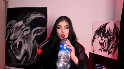  LAUREN INDEPENDENT MODEL HELP ME REACH 100 LIKES PLS  online show from October 24, 2025, 2:30 am