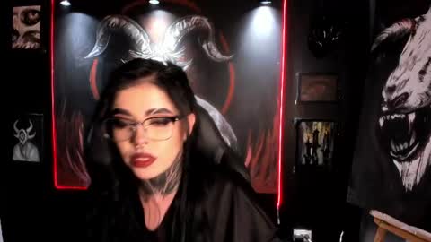 Snapshot of laurenrousexx chatting on July 4, 2026, 2:07 am LAUREN INDEPENDENT MODEL HELP ME REACH 100 LIKES PLS online show from July 4, 2026, 2:07 am