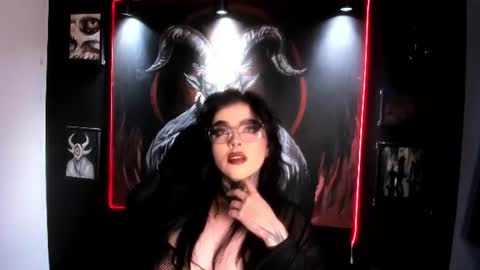 Snapshot of laurenrousexx chatting on July 24, 2026, 10:19 pm LAUREN INDEPENDENT MODEL HELP ME REACH 100 LIKES PLS online show from July 24, 2026, 10:19 pm