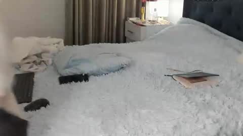 Snapshot of laurent_jones chatting on January 9, 2026, 5:32 am daniela angel online show from January 9, 2026, 5:32 am