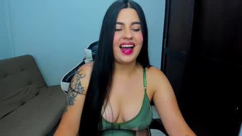 Snapshot of laurenth_foxy chatting on January 6, 2026, 7:28 pm lau online show from January 6, 2026, 7:28 pm