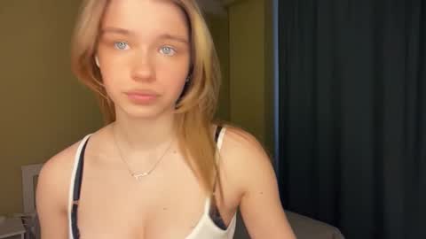 Bella online show from March 13, 2026, 2:23 pm