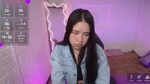 Snapshot of lauxury_tay chatting on October 7, 2025, 3:14 am Lauxury online show from October 7, 2025, 3:14 am
