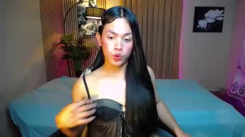 Snapshot of lava_lux chatting on October 1, 2025, 11:38 am LUXX online show from October 1, 2025, 11:38 am