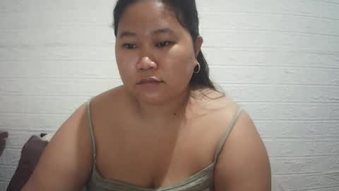 Snapshot of lavalyn214 chatting on February 22, 2026, 8:29 pm lavalyn214 online show from February 22, 2026, 8:29 pm