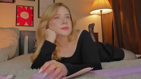 Lav online show from May 22, 2026, 9:20 pm