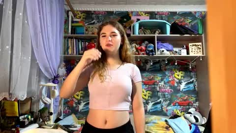 Snapshot of lavernmetelko chatting on January 17, 2026, 9:51 pm Alice online show from January 17, 2026, 9:51 pm