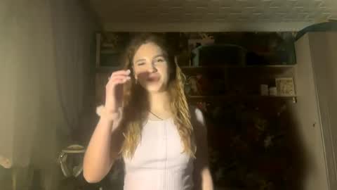 Snapshot of lavernmetelko chatting on March 6, 2026, 9:55 pm Alice online show from March 6, 2026, 9:55 pm