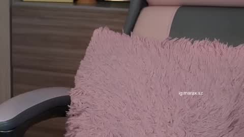 Snapshot of laviah chatting on March 12, 2025, 1:25 am Mara online show from March 12, 2025, 1:25 am