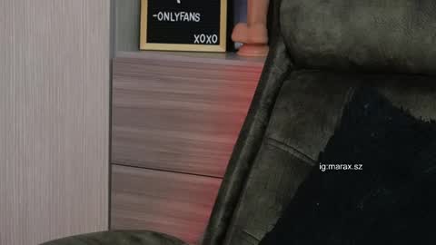 Snapshot of laviah chatting on September 29, 2025, 1:11 am Mara online show from September 29, 2025, 1:11 am