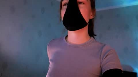 Lavinda online show from October 31, 2025, 12:50 pm